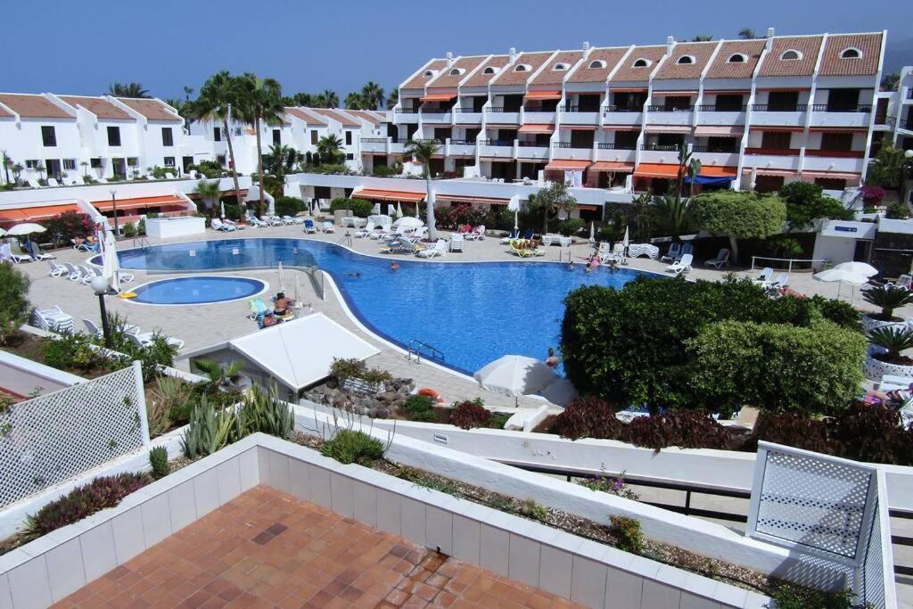 2 Bedrooms Playa Américas Parque Santiago I Heated Pool Apartamento