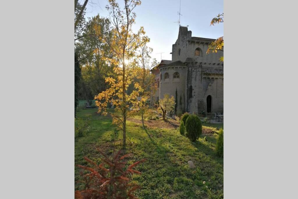 Iglesia Del Sagrado Corazon Lodge *
