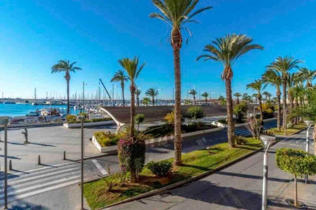 Acogedor Apartamento Con Piscina Cerca A La Playa Apartamento *