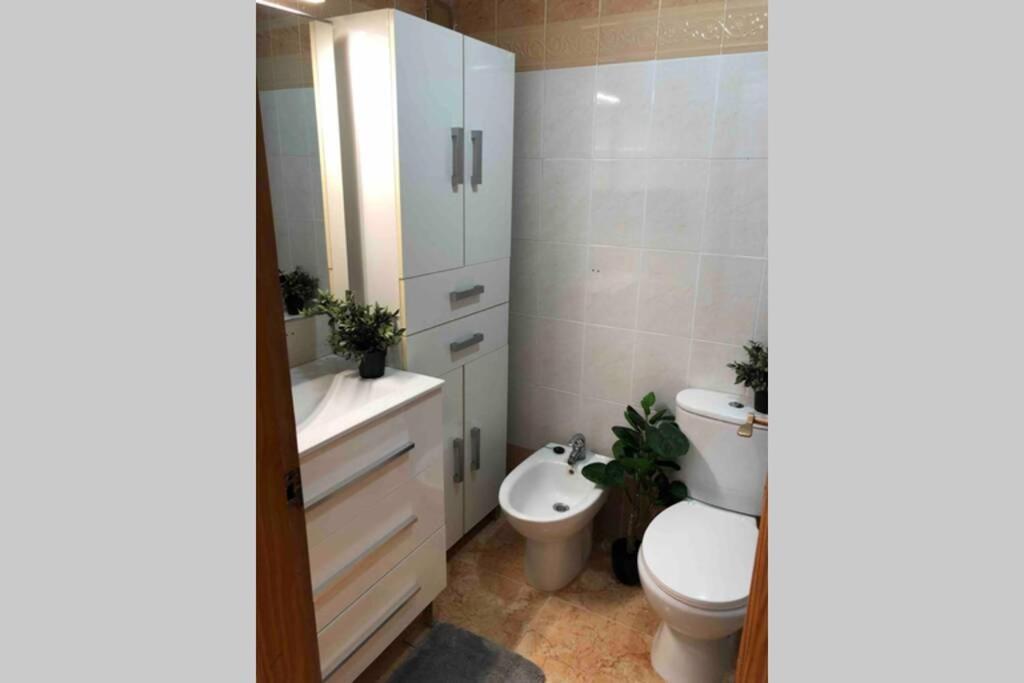 Acogedor Apartamento Con Piscina Cerca A La Playa