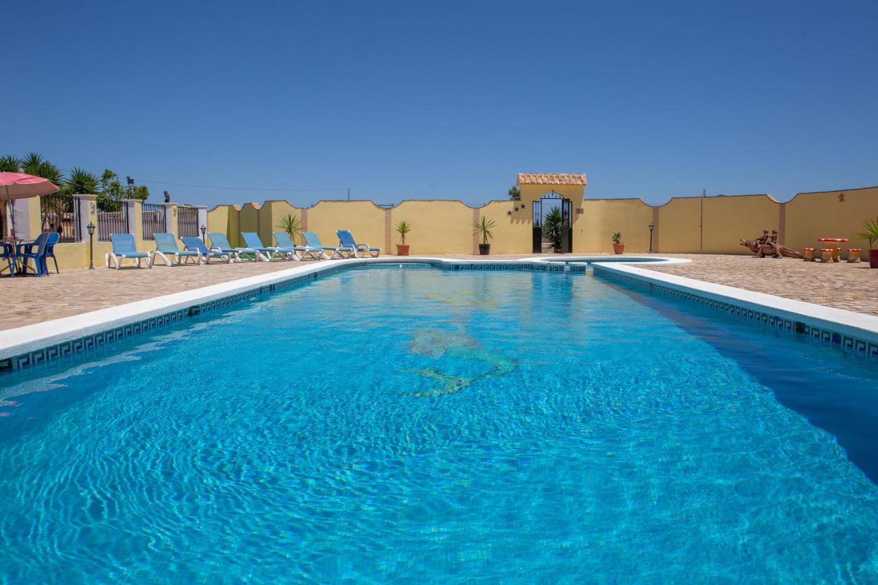 Casa Ana - Delightful Semi-detached With Large Swimming Pool, Tennis Court And Huge Gardens Free Wifi Villa *