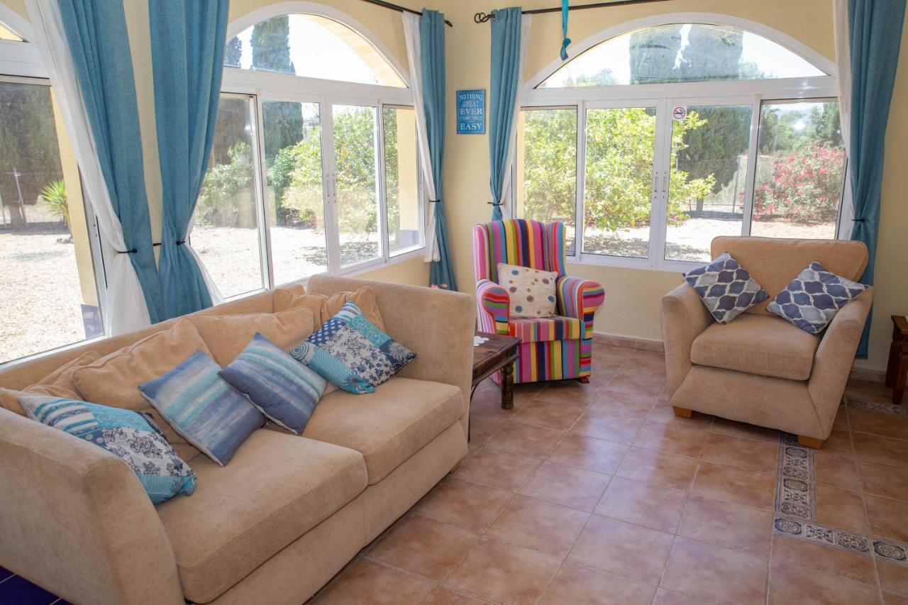 Casa Ana - Delightful Semi-detached With Large Swimming Pool, Tennis Court And Huge Gardens Free Wifi Villa