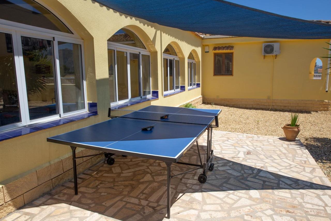 Villa Casa Ana - Delightful Semi-detached With Large Swimming Pool, Tennis Court And Huge Gardens Free Wifi *