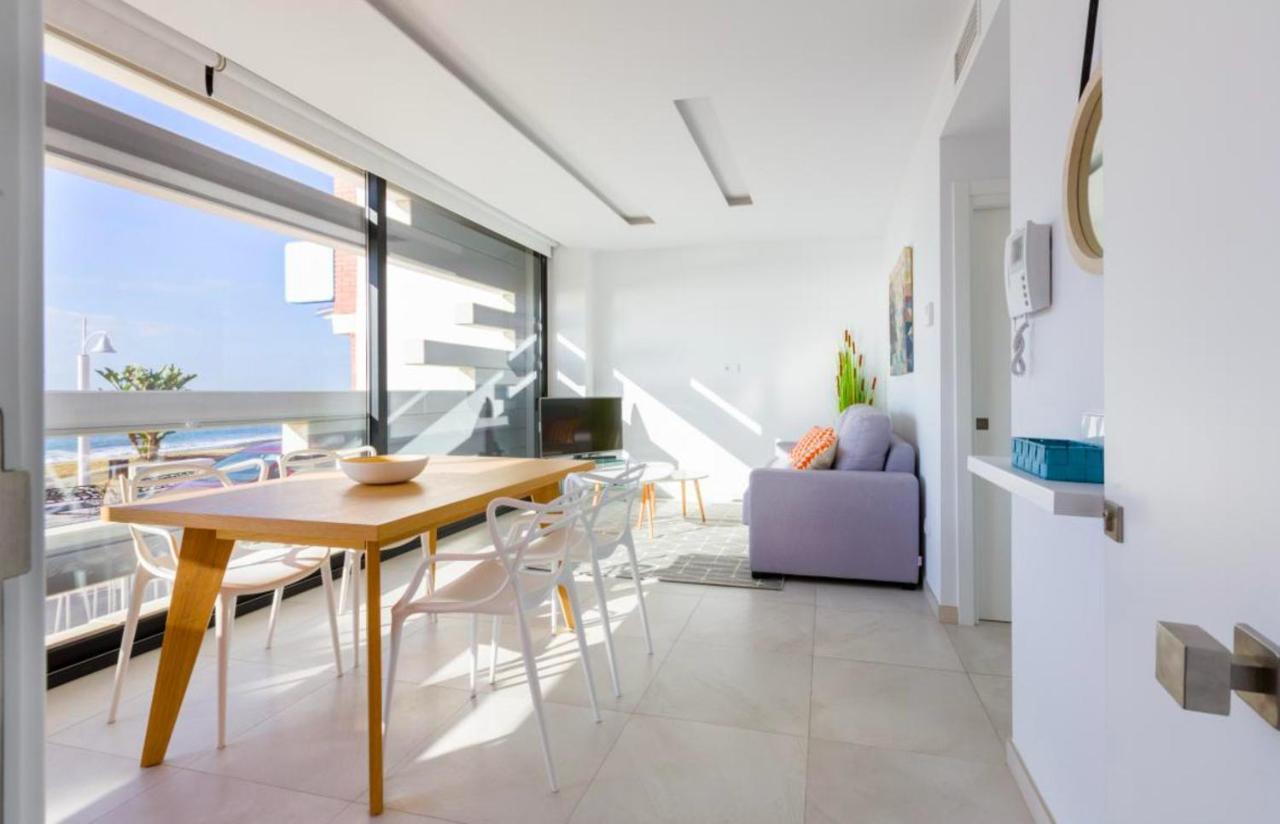 Apartment Seafront Boutique Calabeach Rincon De La Victoria