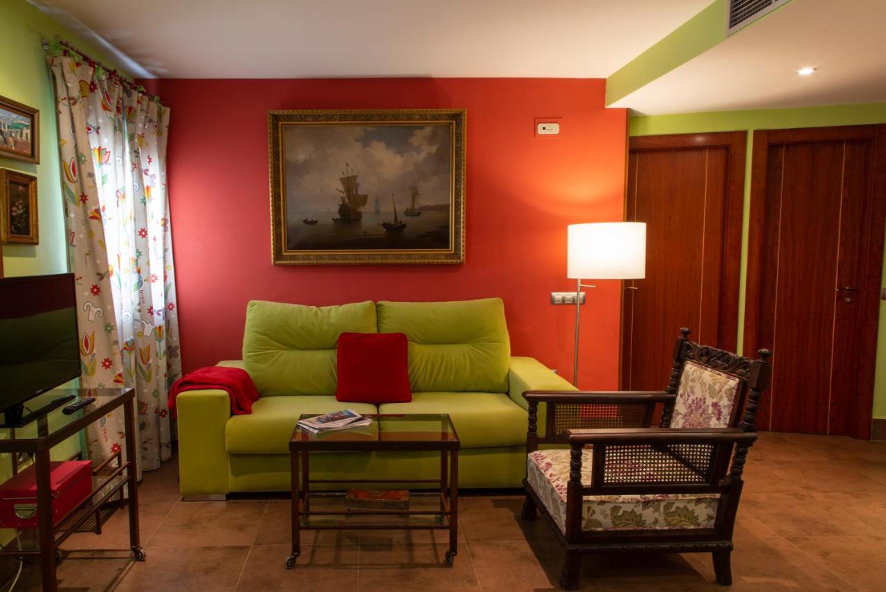 Palacio Sirvente Mieres Apartamento *