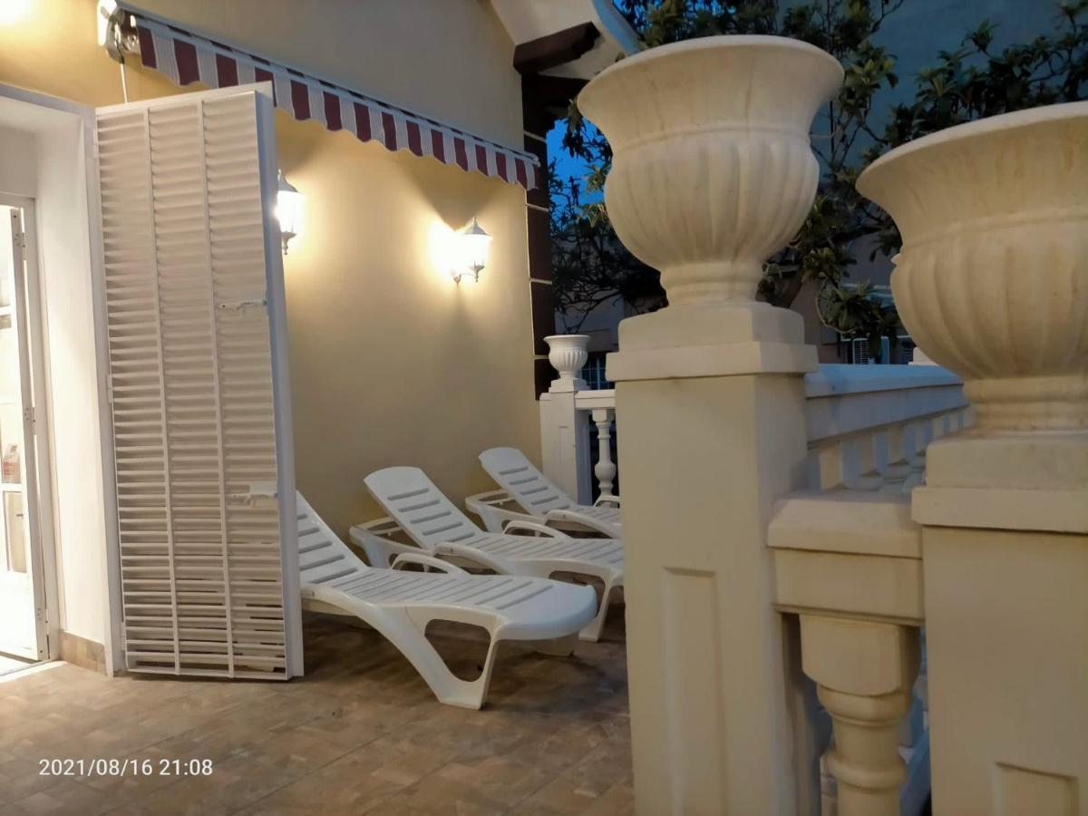 Homestay Casa Flores Del Mediterraneo *