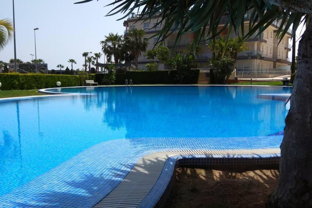 Brisa De Mar En Nova, Junto A Met Y Golf Apartment