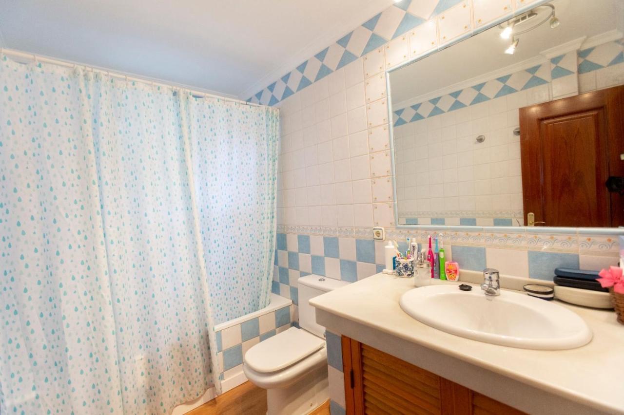 Bonito Chalet En La Cala Con Gran Jardin Privado *