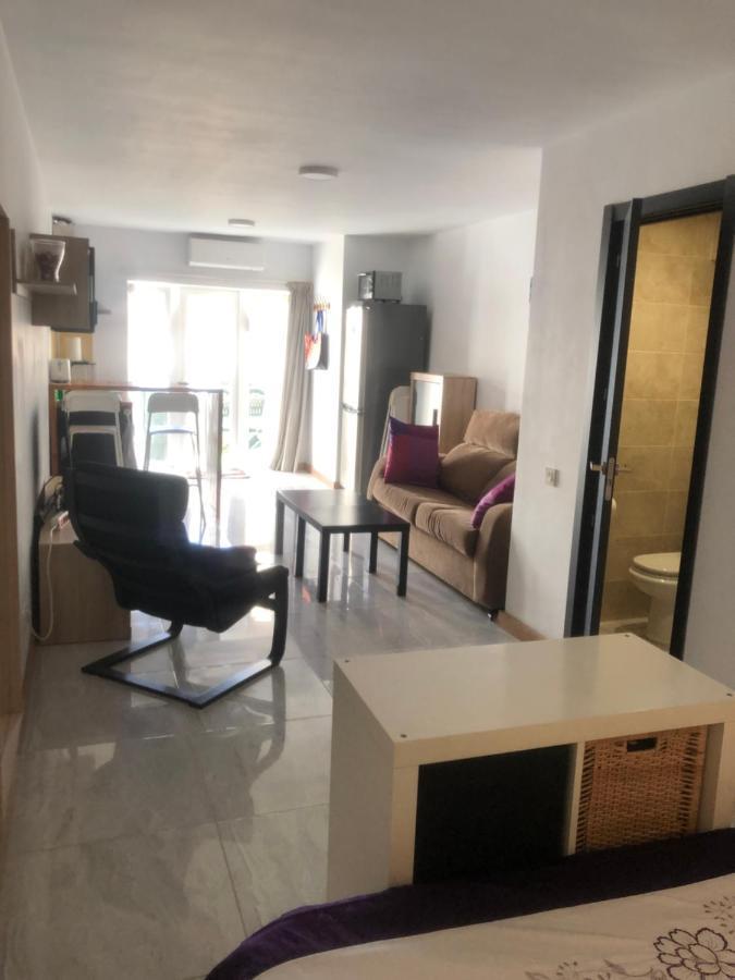 Torremolinos, Bonito Apartamento Studio La Carihuela Torremolinos