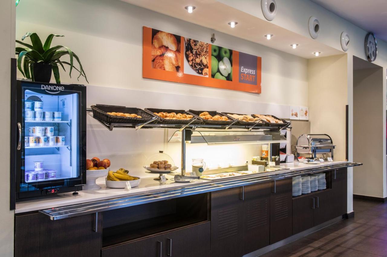 Express Sant Cugat By Ihg Hotel 3*