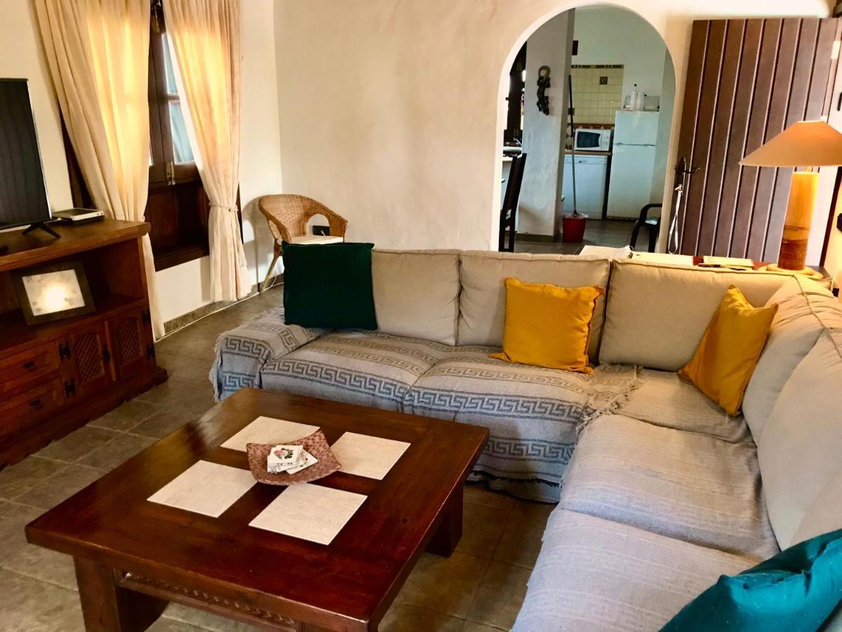 Villa Flora Lajares