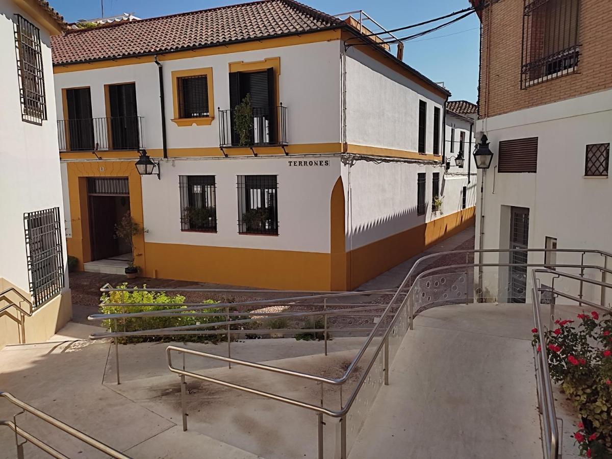 Bed and breakfast San Basilio's Red House *