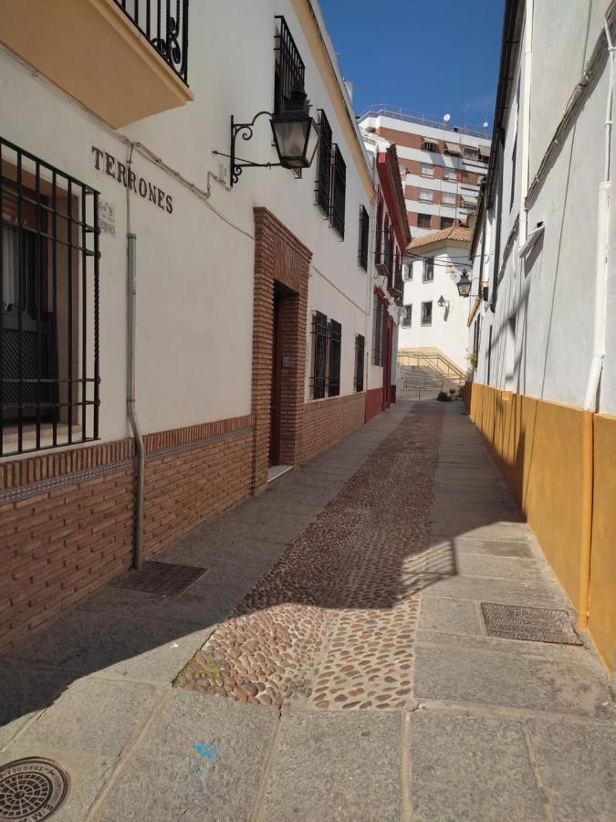 San Basilio's Red House Bed and breakfast