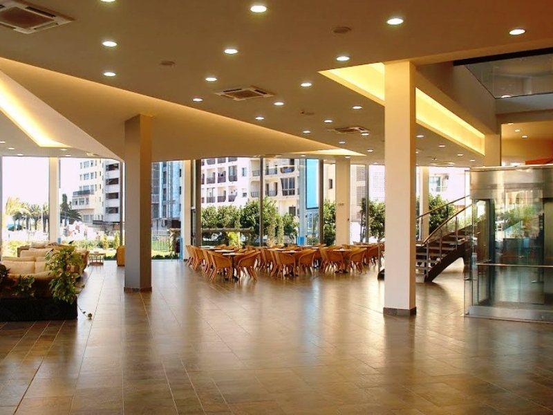 Xon's Platja Ha Hotel Ampuriabrava