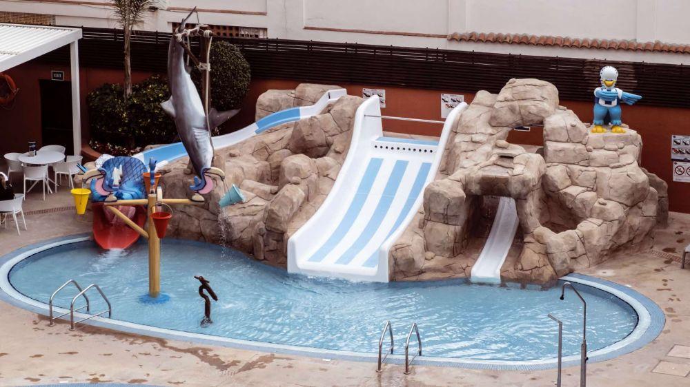 Hotel Rosamar & 4*s