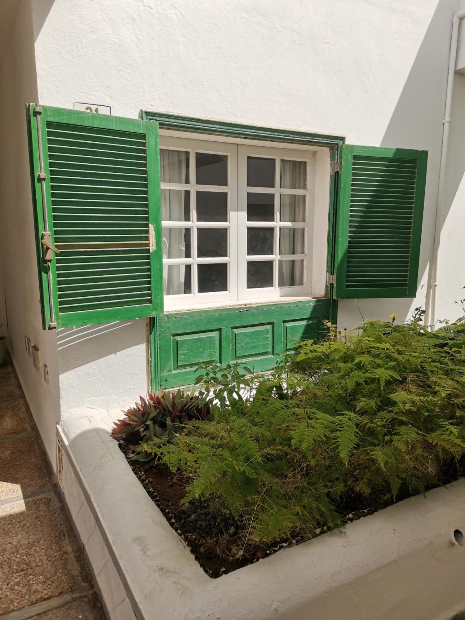 Apartment Balancon Pool Ii