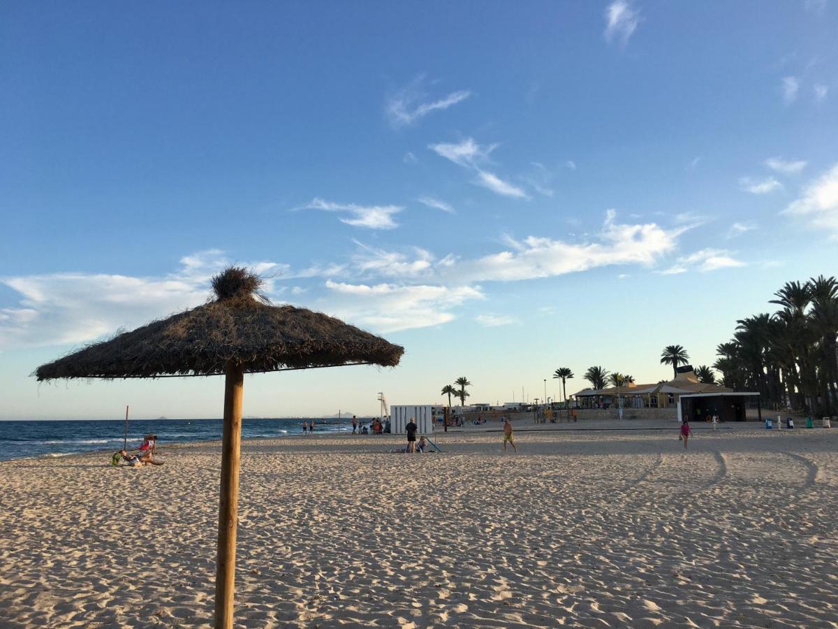 Cosy, Seaview Apartment, Close To Beach&bars -edificio Rhin Apartamento *