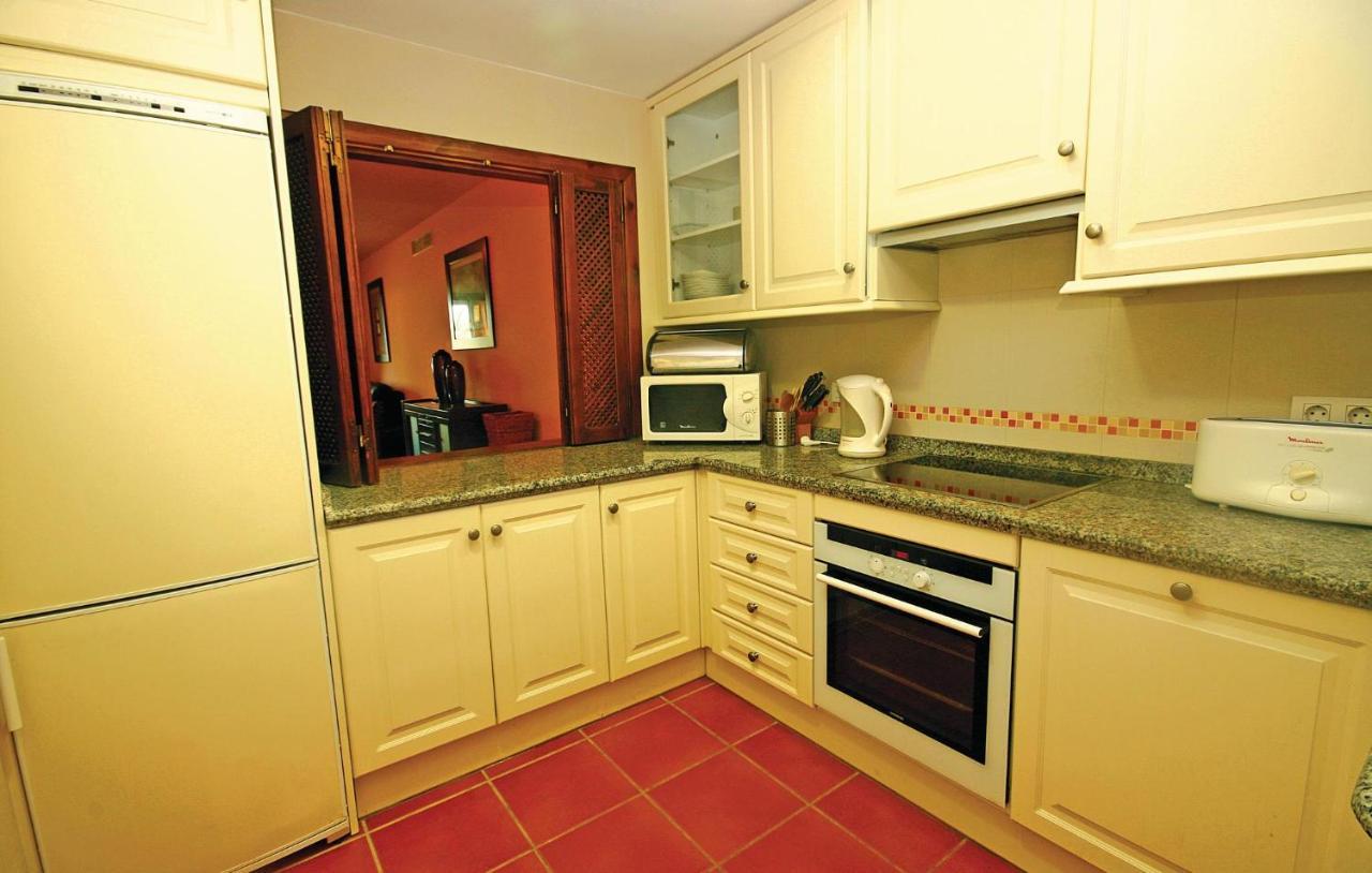 Beautiful In With 3 Bedrooms, Outdoor Swimming Pool And Swimming Pool Apartamento