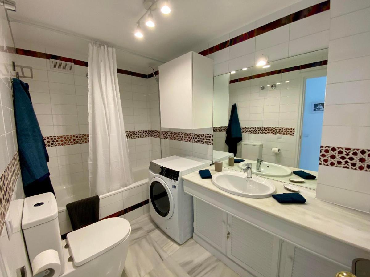 Apartment Overlooking The Marbella