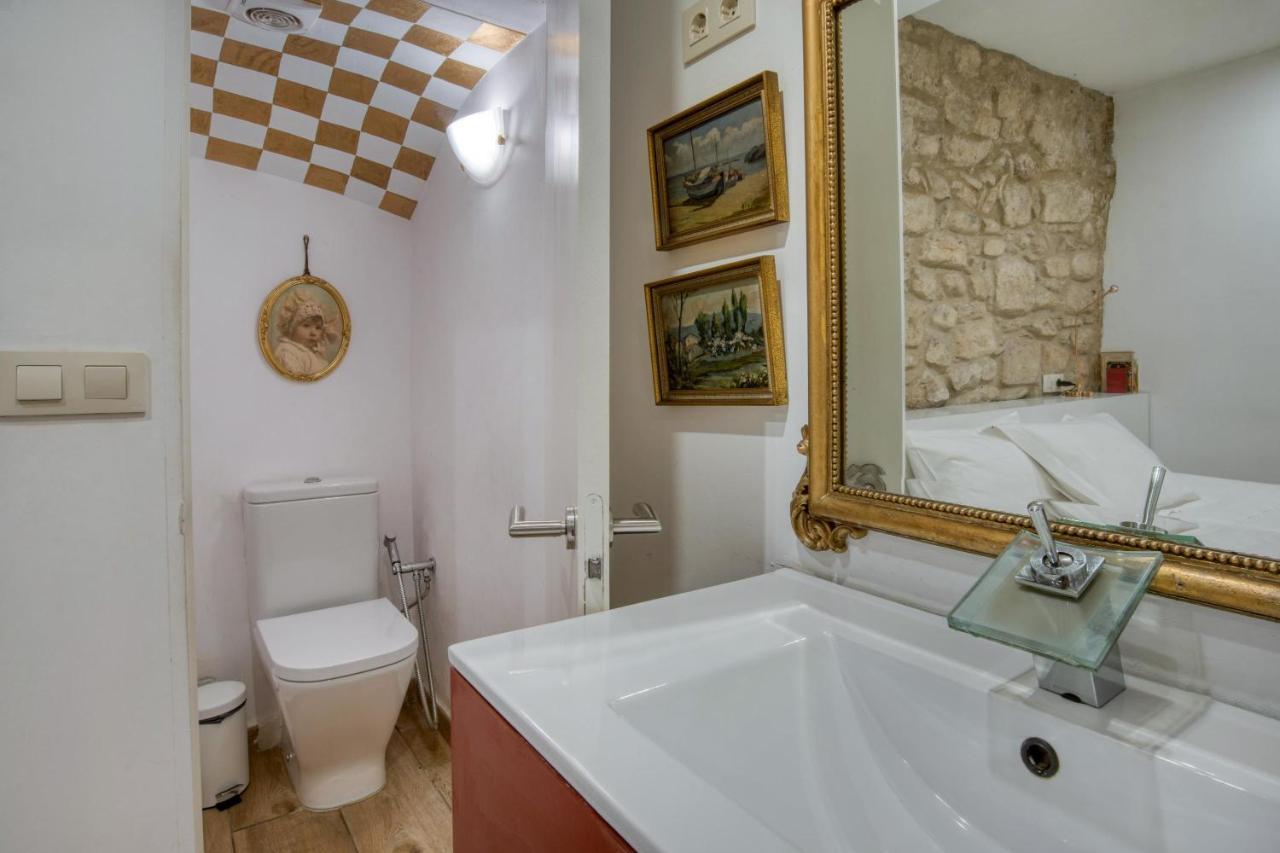 Old Side One Apartment Girona