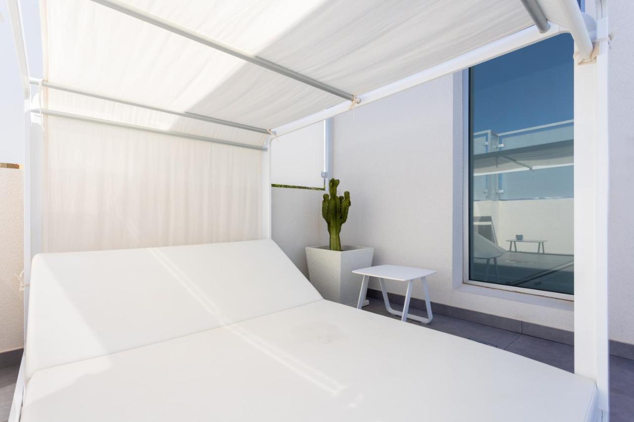 Pool Jacuzzi Of Tulio Holiday home