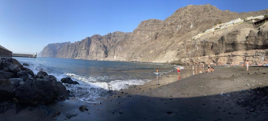 Amazing Atlantic And Breathtaking Mountains Views Apartment Acantilado de los Gigantes
