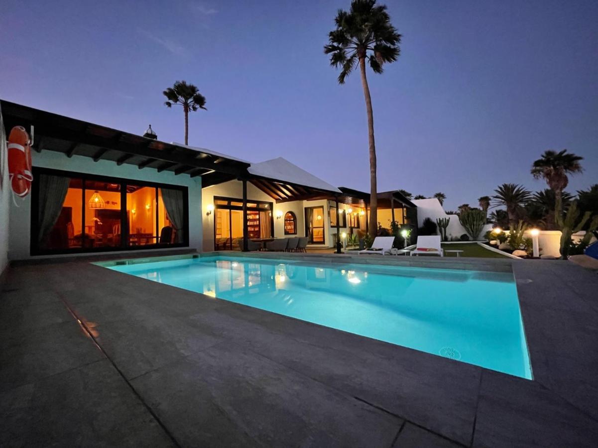 Vista Del Mar - Oceanfront Luxury With Private Pool Villa Costa Teguise