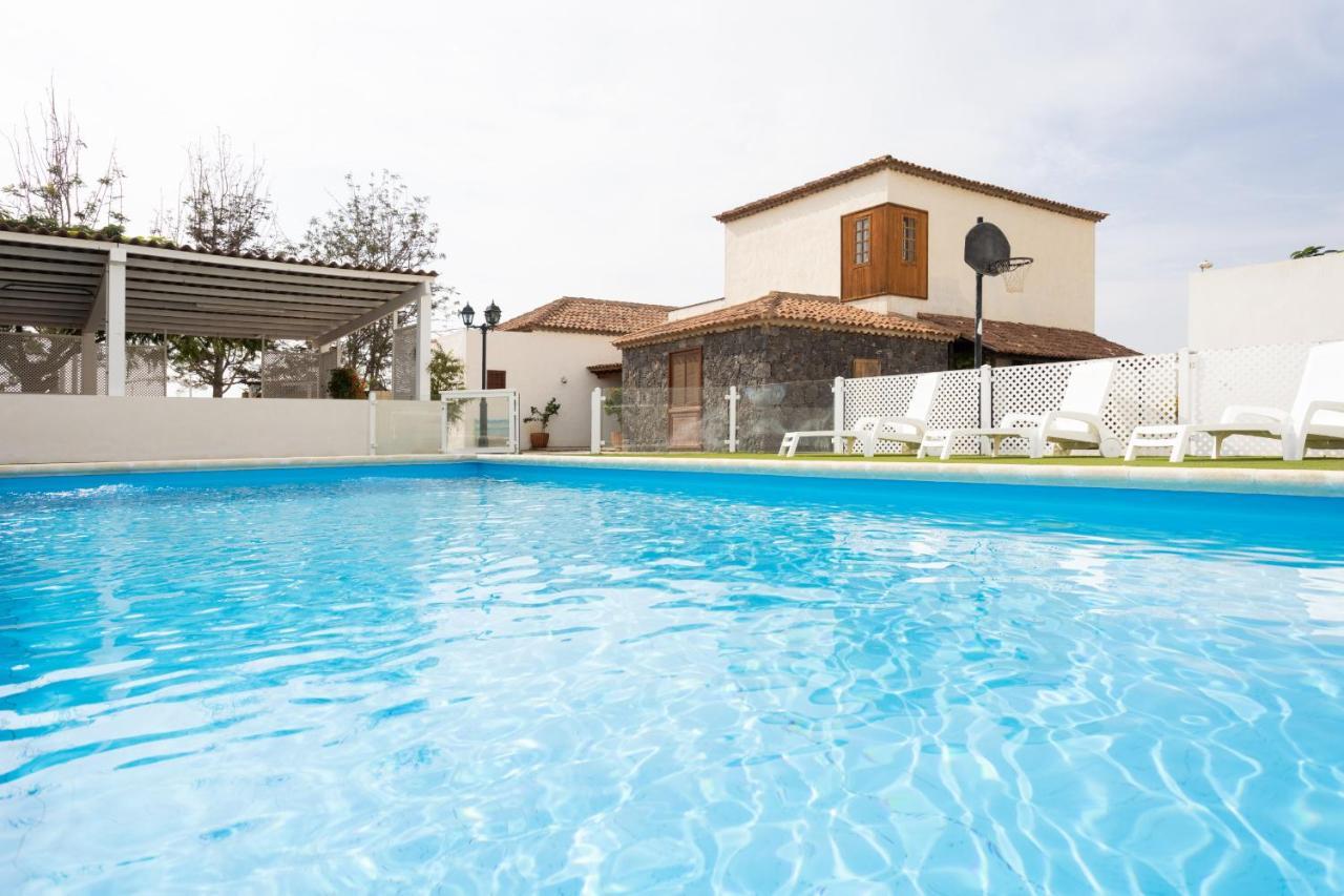 Villa Casa La Rueda With Pool