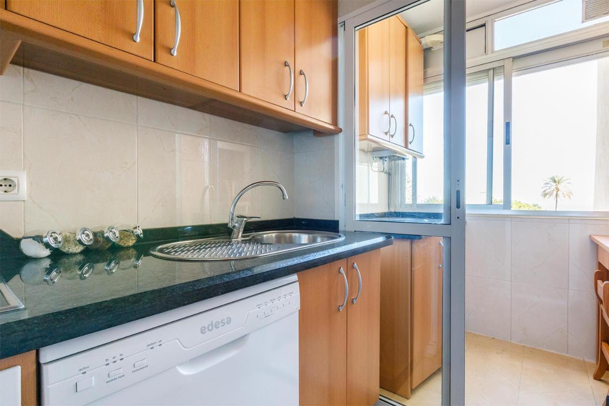 Center With Amazing Sea View Apartment