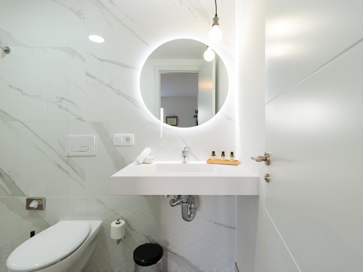 Apartamento Moderno Con Piscina En