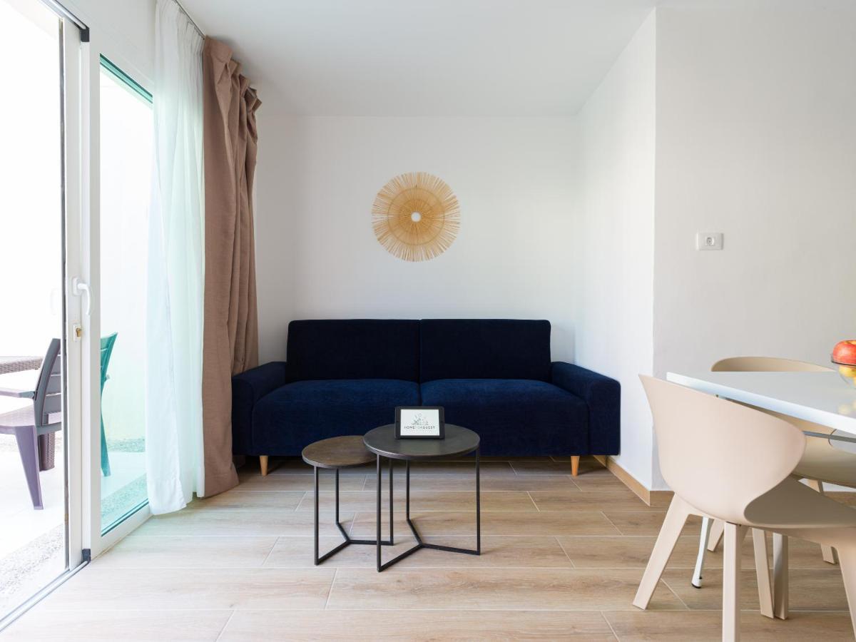 Apartamento Moderno Con Piscina En