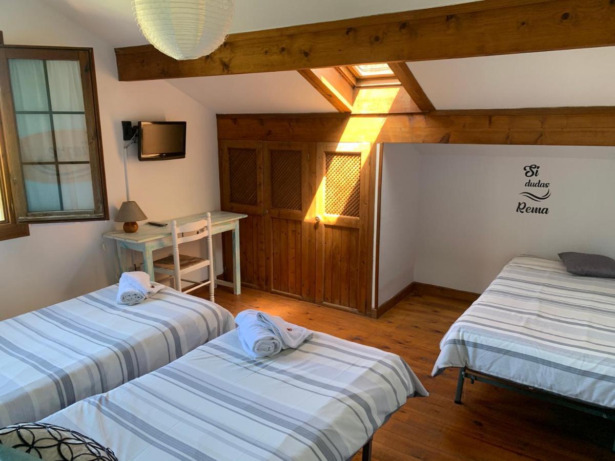 Inn La Wave Surf House & School Somo