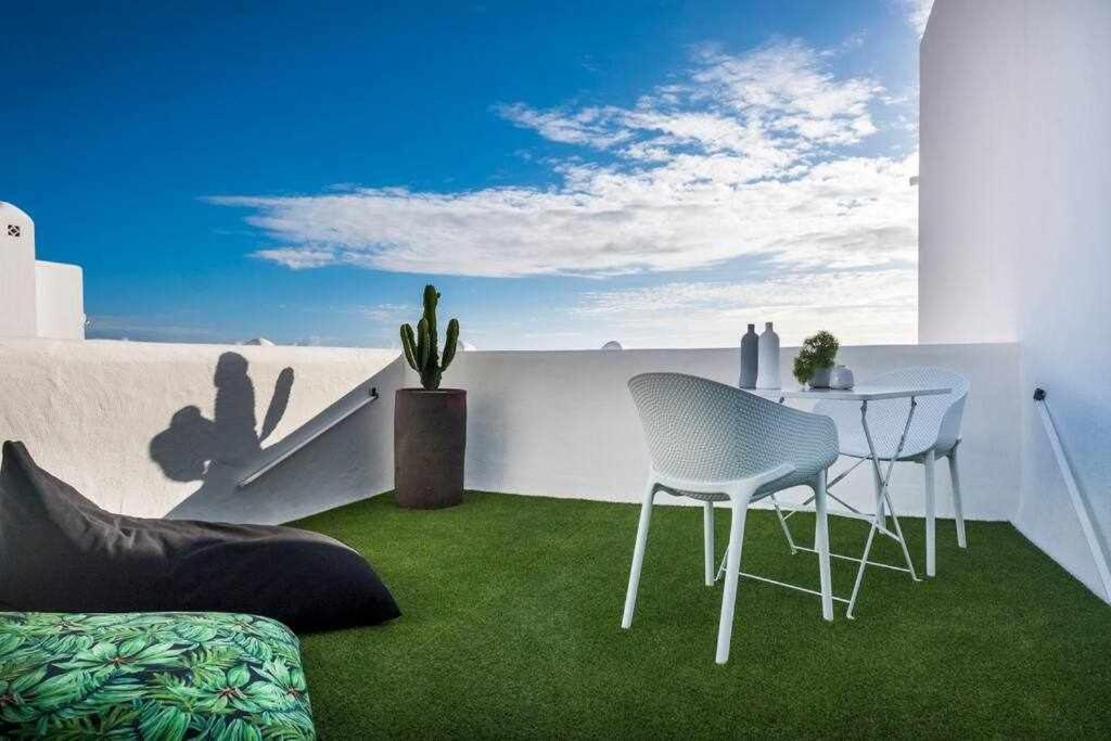 The Black House In Costa Adeje (Tenerife)