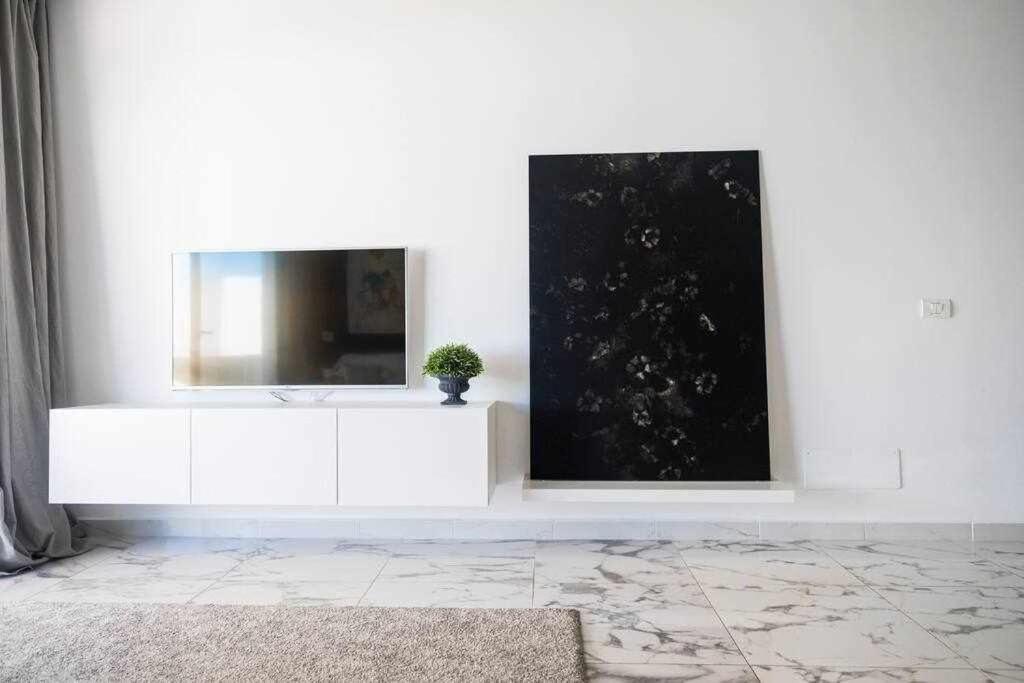 The Black House In Apartment Costa Adeje (Tenerife)