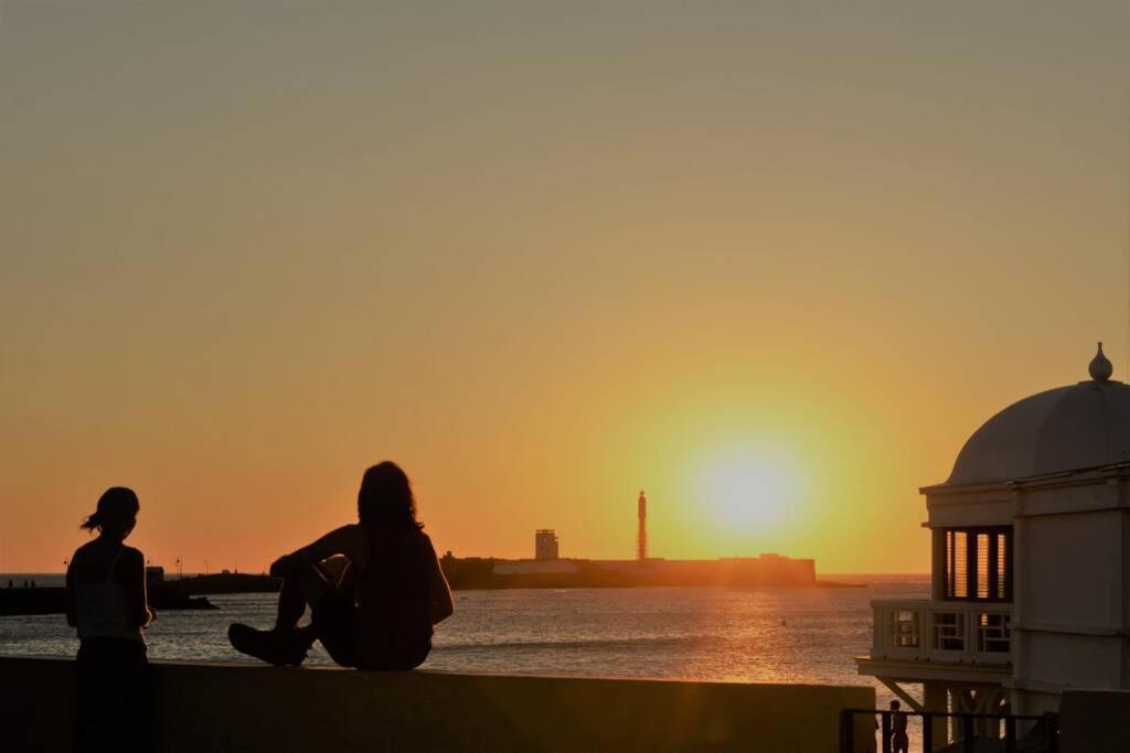 Esencia De Entre La Viña Y El Mercado Cádiz