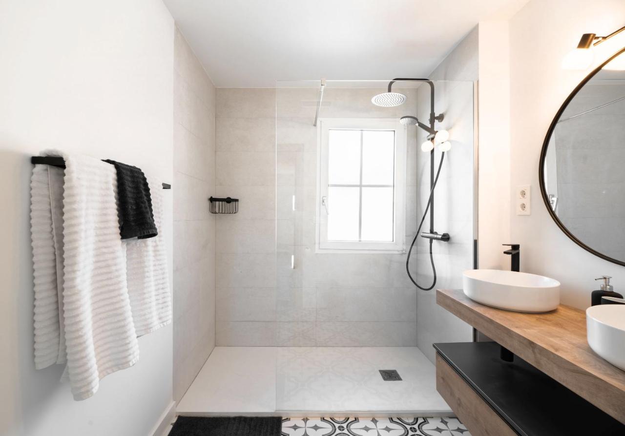 Beautifully Renovated 4 Bedroom + Kid's Sierra Nevada