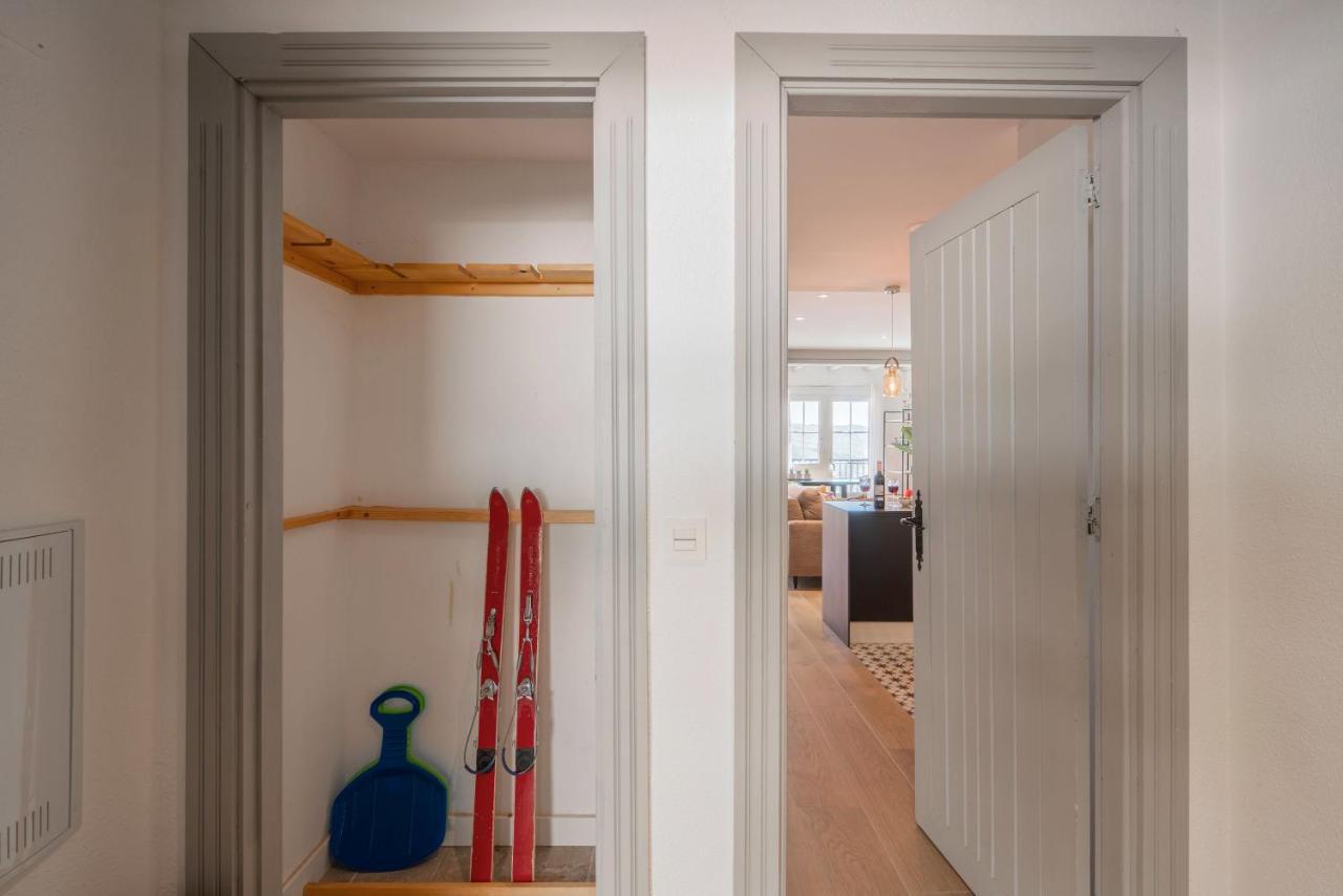 Chalet Beautifully Renovated 4 Bedroom + Kid's