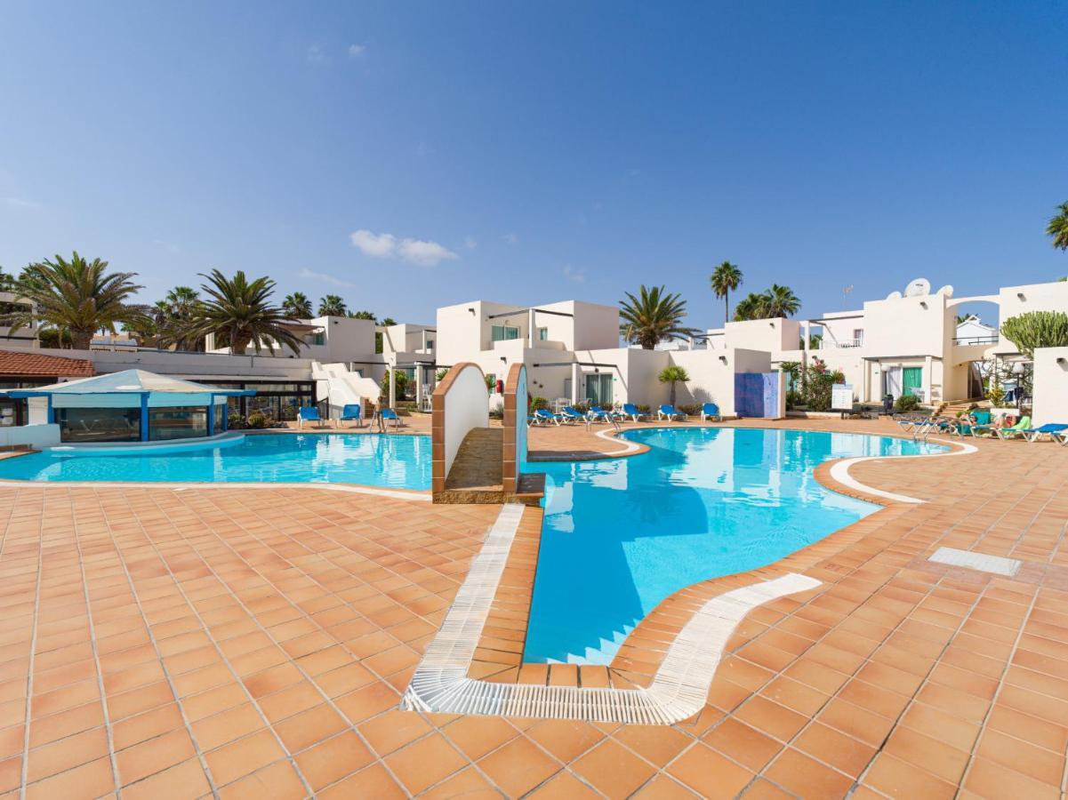 Moderno Con Piscina En Apartamento Corralejo