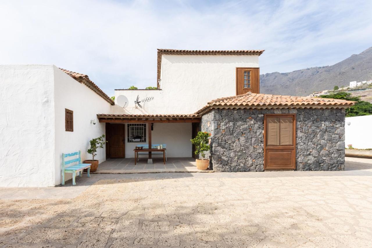 Casa La Rueda With Pool Villa