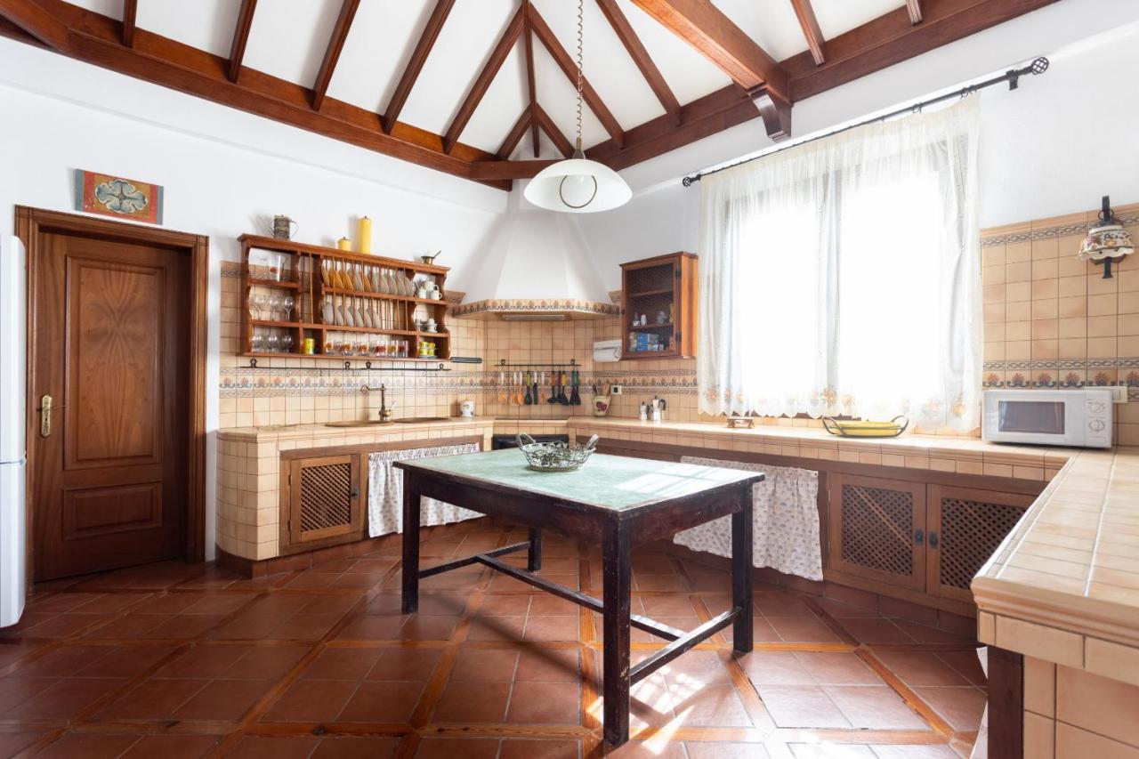 Casa La Rueda With Pool Villa *