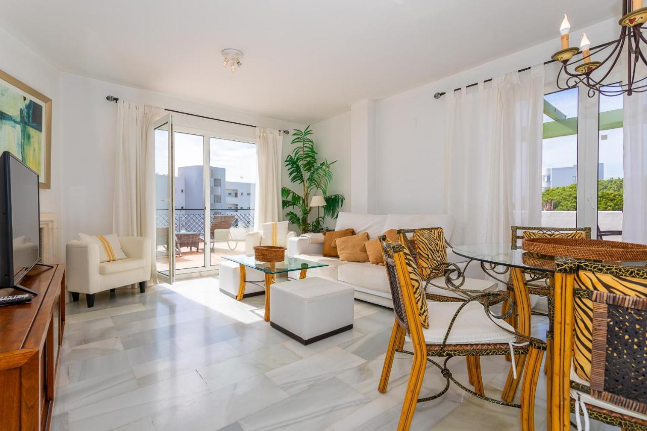 Mi Capricho Beachfront Penthouse, P12 5a Apartment Sitio de Calahonda