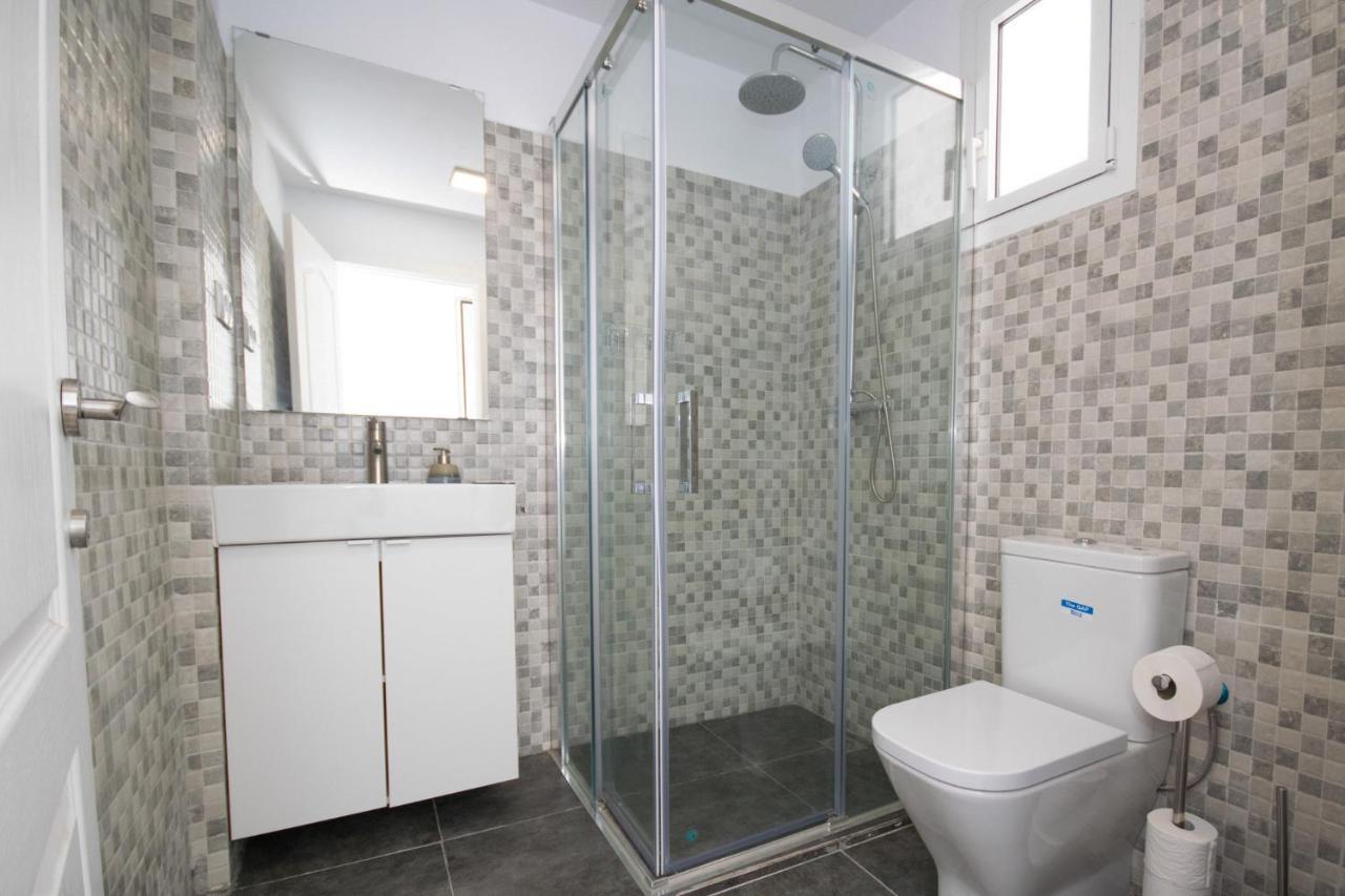 Casa Batito * L'Hospitalet de Llobregat