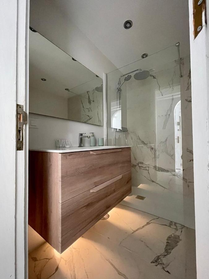In Complex Altamira With Direct Ocean View *