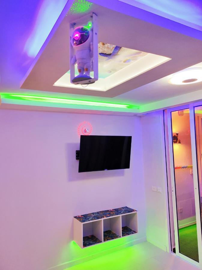 Tropical Green Park - Piscina - Parking - Edificio La Corbeta Apartment
