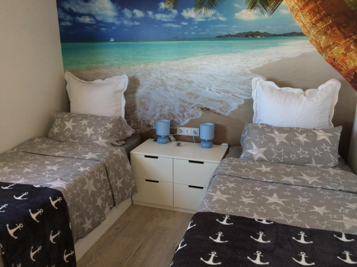 Luxury In Front Of The Beach Apartment *