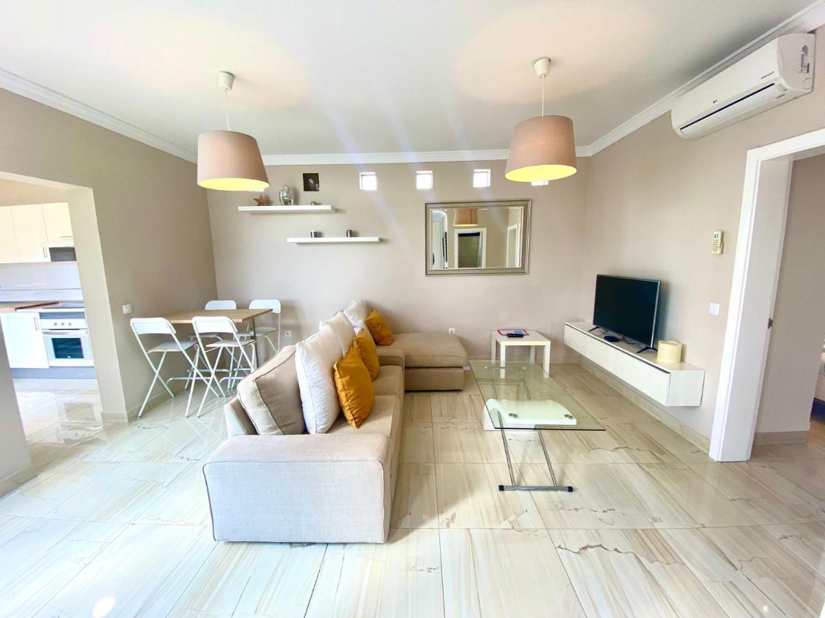 Riviera Park Apartment *