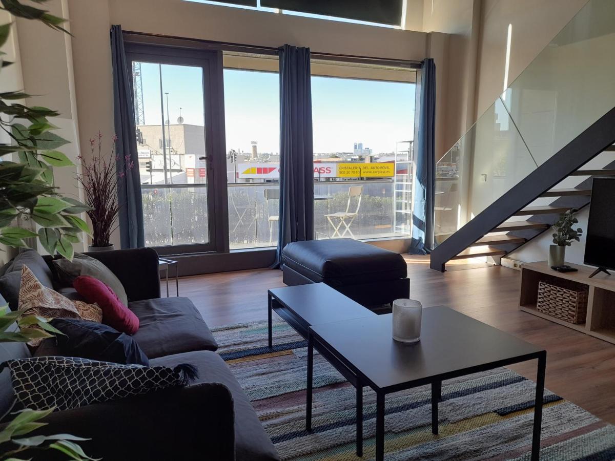 Charming Loft With Indoor Swimming Pool & *