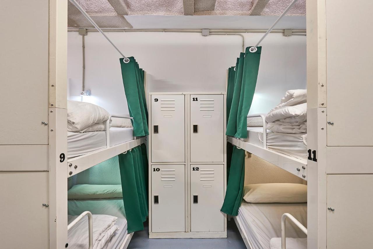 Hola Collblanc Hostal *