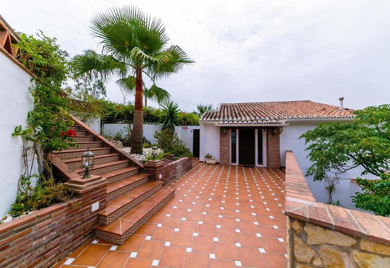 With Infinity Pool Hot Tub *