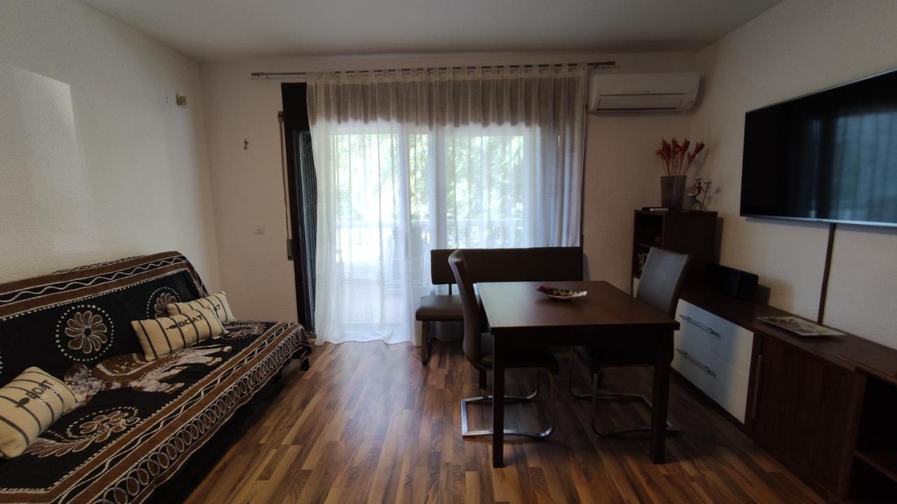 Apartment Apartamento Las Palmeras